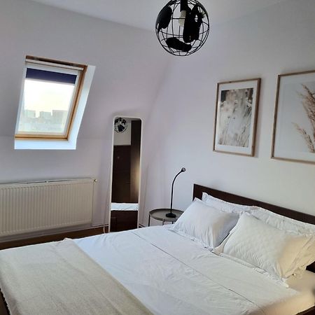 Iulius Town Charm Cozy Apartments Timisoara Ngoại thất bức ảnh