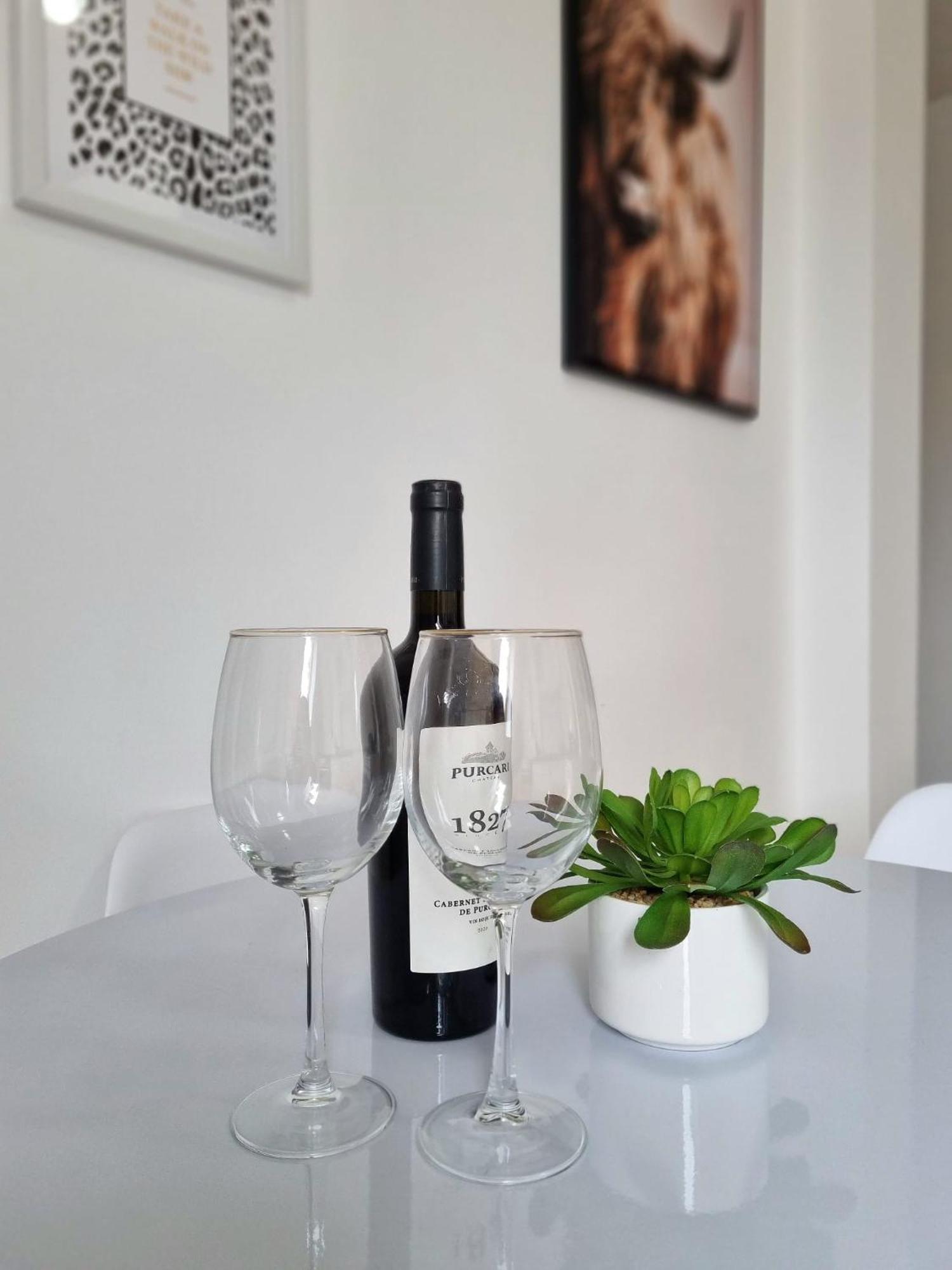 Iulius Town Charm Cozy Apartments Timisoara Ngoại thất bức ảnh